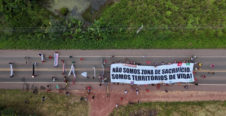 Movimientos y organizaciones sociales latinoamericanas y del Caribe denuncian a los mercados de carbono frente a la COP30